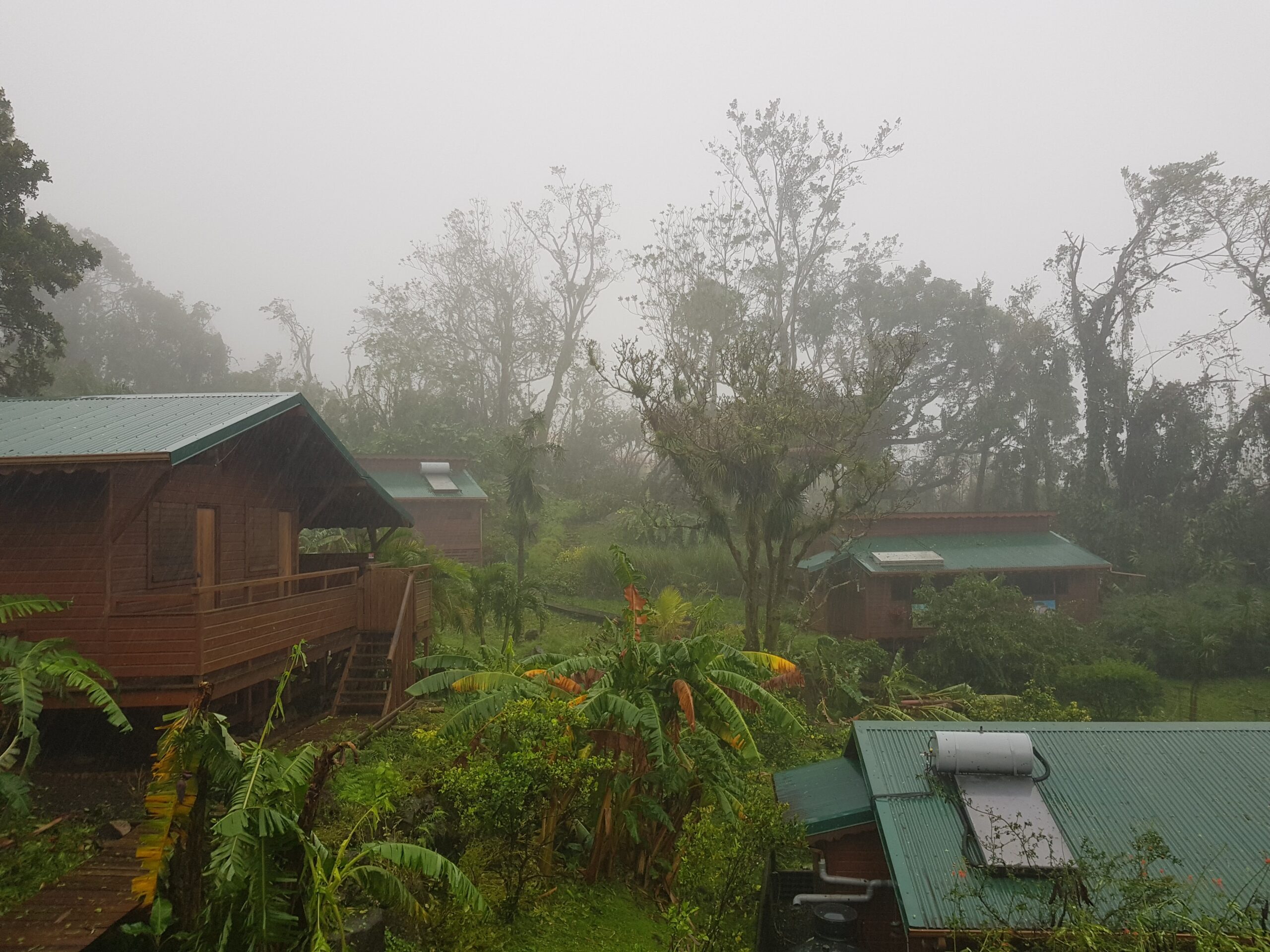 Saison cyclonique en Guadeloupe : voyagez serein au cœur des tropiques